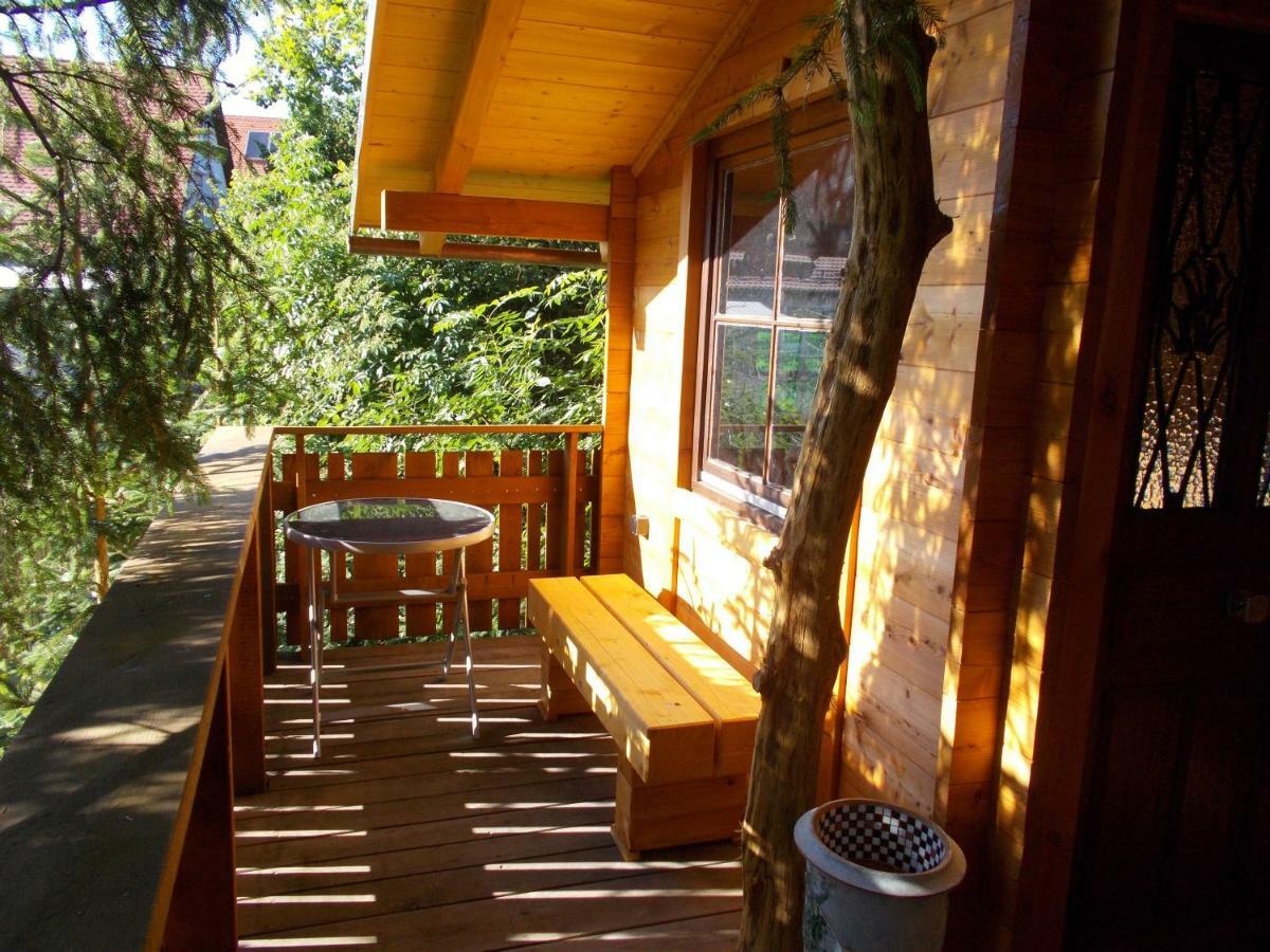 Baumhaus Wolfshoehle Fischach Exterior foto